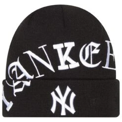 Men's New York Yankees New Era Black Old English Letter Cuffed Knit Hat