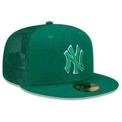 Men's New York Yankees New Era Green 2022 St. Patrick's Day 59FIFTY Fitted Hat -Hat Shop mens new era green new york yankees 2022 st patricks day 59fifty fitted hat pi4418000 altimages ff 4418208 99ebd933aaa982897614alt3 full
