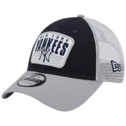 Men's New York Yankees New Era Navy Two-Tone Patch 9FORTY Snapback Hat
