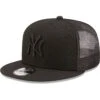 Men's New York Yankees New Era Blackout Trucker 9FIFTY Snapback Hat