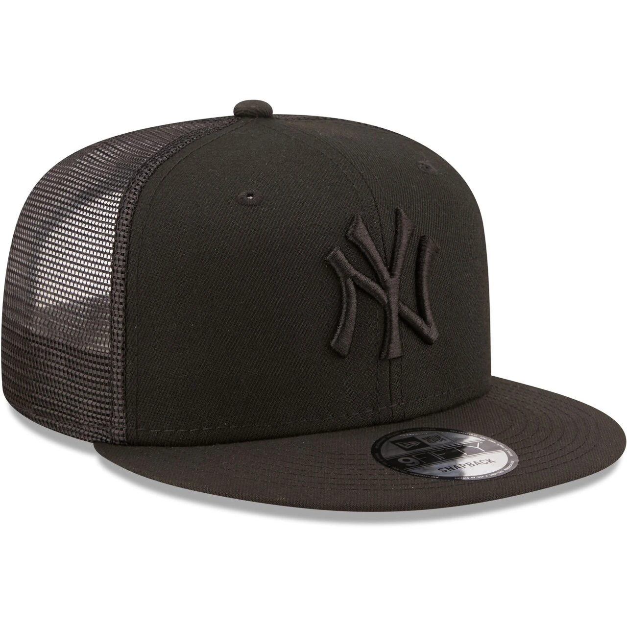 Men's New York Yankees New Era Blackout Trucker 9FIFTY Snapback Hat 3 Men's New York Yankees New Era Blackout Trucker 9FIFTY Snapback Hat - Image 3