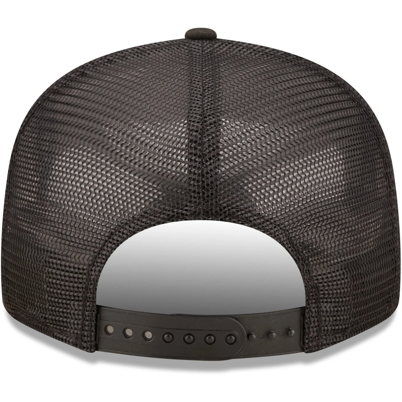 Men's New York Yankees New Era Blackout Trucker 9FIFTY Snapback Hat 4 Men's New York Yankees New Era Blackout Trucker 9FIFTY Snapback Hat - Image 4